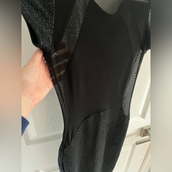 Dress with sheer cut outs. - Picture 3 of 4